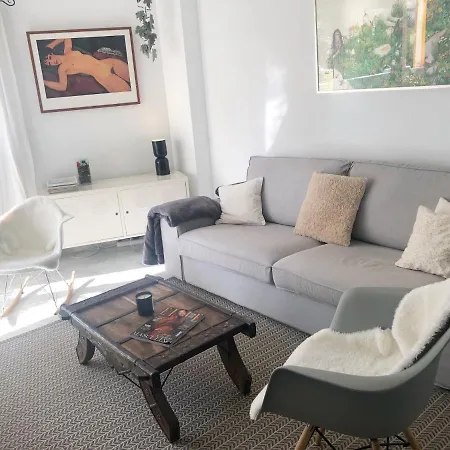 M&j Retreat Apartment